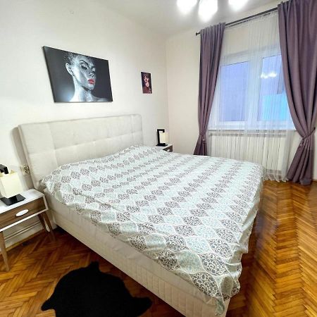 Premier Rooms Ploieşti Eksteriør billede