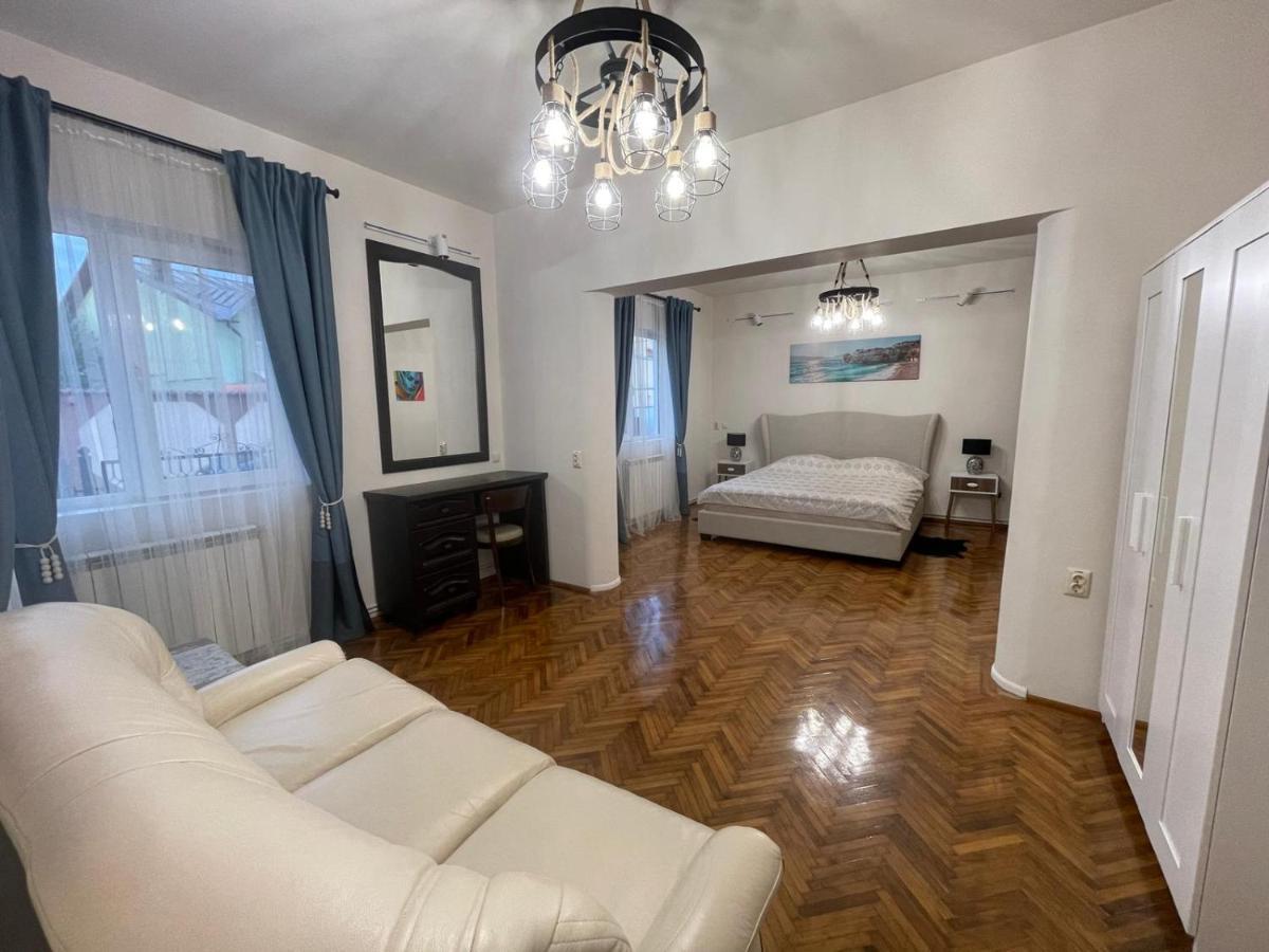 Premier Rooms Ploieşti Eksteriør billede